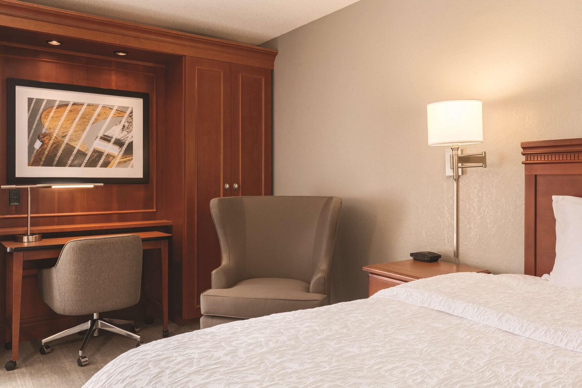 Hampton Inn Des Moines-Airport Exterior foto